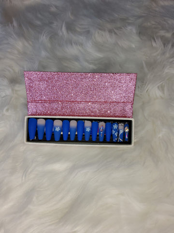 Press on Nails 1